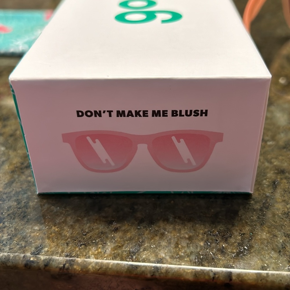 Goodr Sunglasses - image 4